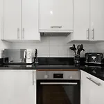 1 Bed-Mayfair-Private Balcony